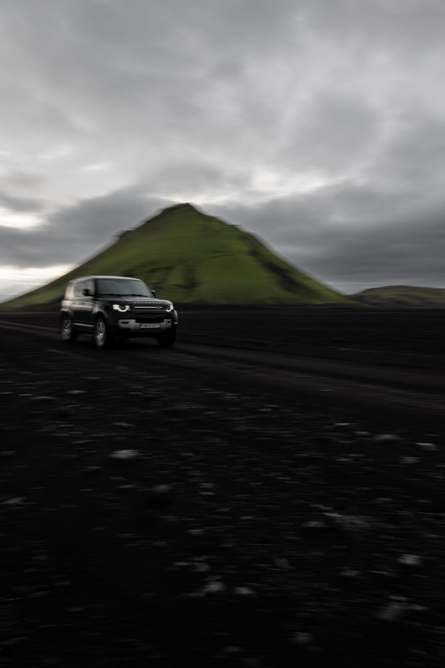 landrover.jpeg